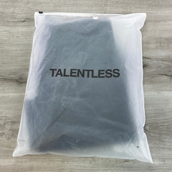 TALENTLESS IM STAYING HOME SWEATPANTS - Picture 12 of 12